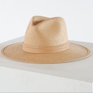 Janessa Leone, Simone Packable Woven Straw Hat Sand Med.